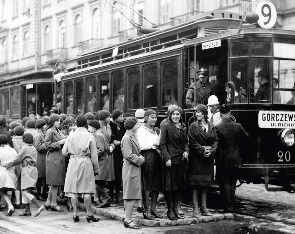 Odzyskana. Fotoreportaż z Warszawy 1918-1939