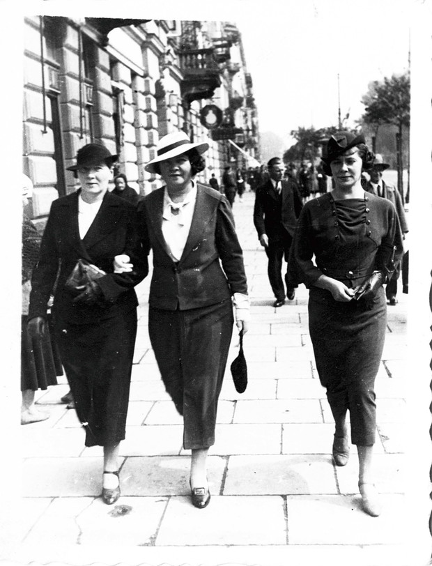 Kobiety na spacerze