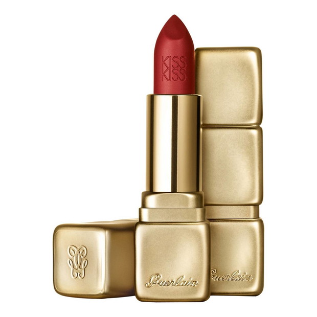 Nawilżająca, matowa pomadka do ust KissKiss Matte Spicy Burgundy