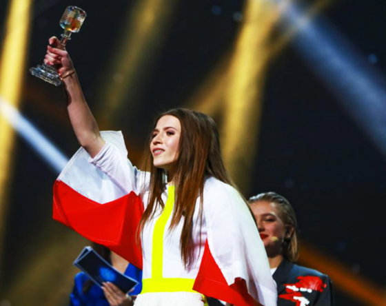 Polska wygrała Eurowizję Junior 2018. Roksana Węgiel z Anyone I want to be zwyciężyła w Mińsku
