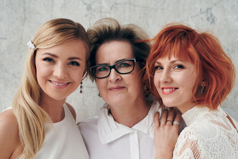 Barbara Kurdej-Szatan, Basia Kurdej-Szatan z mamą i córką, Viva! 8/2019