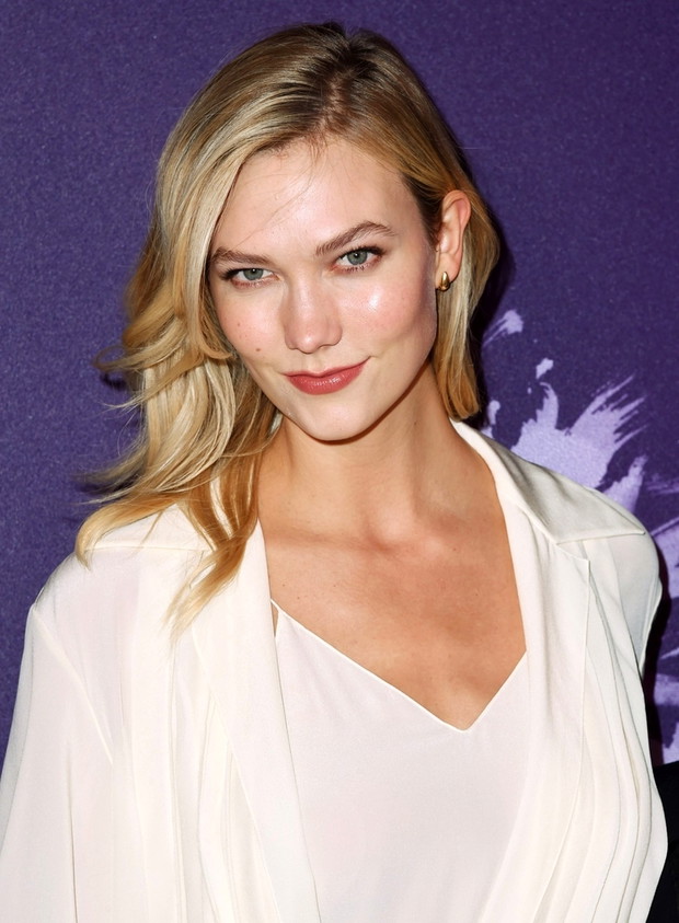 Karlie Kloss na gali Berggruen