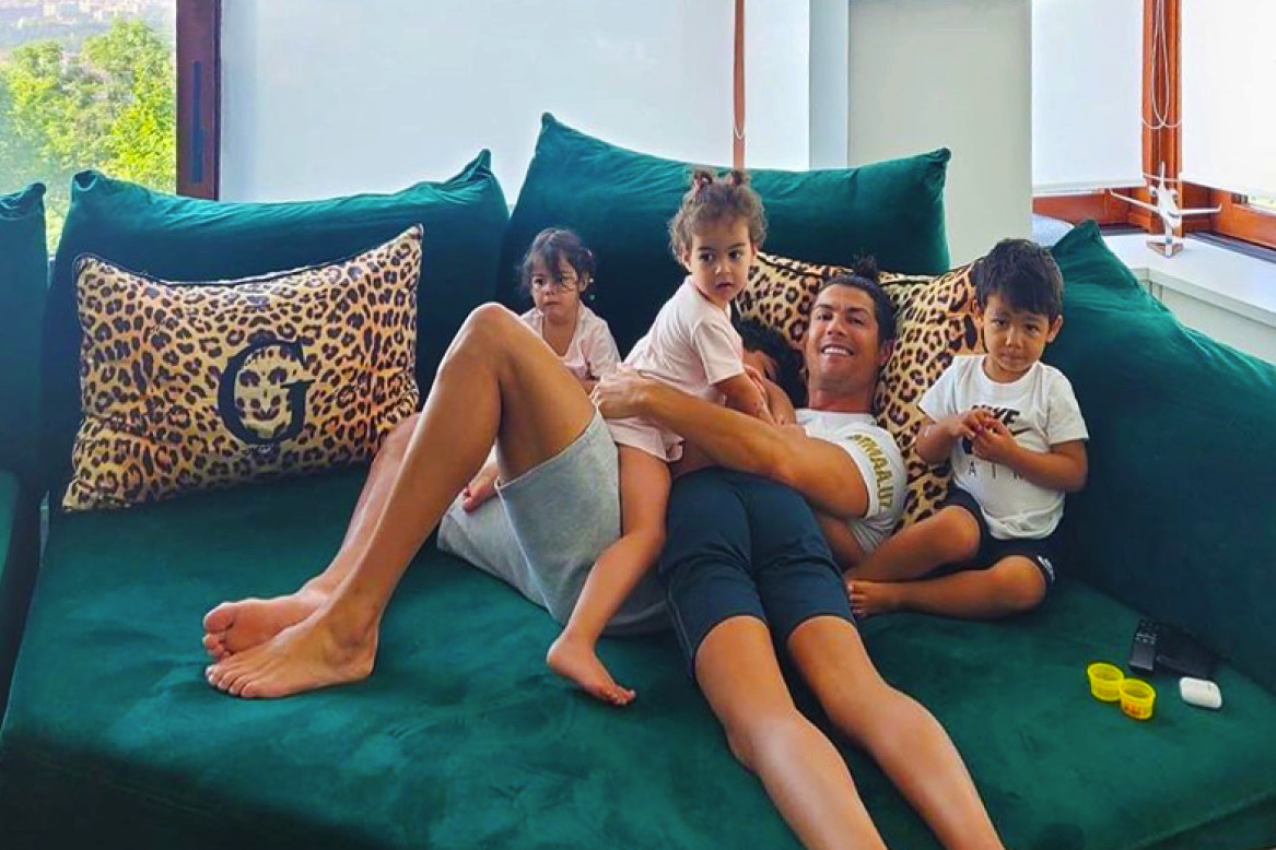 Cristiano Ronaldo z dziećmi, dzieci