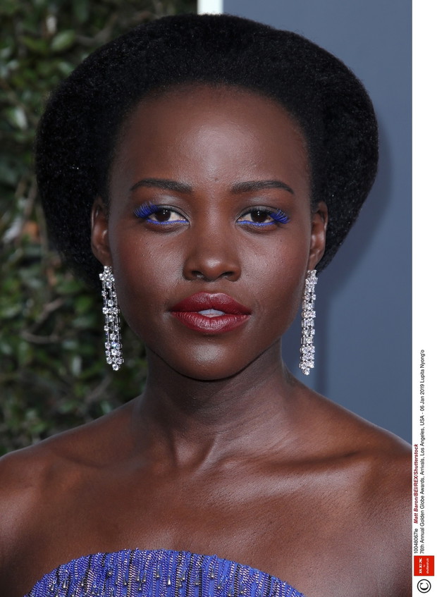 Lupita Nyong'o – Najpiękniesze ze Makijaże Złotych Globów 2019