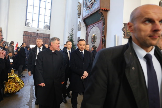 Uroczysto?ci pogrzebowe Paw?a Adamowicza - sobota