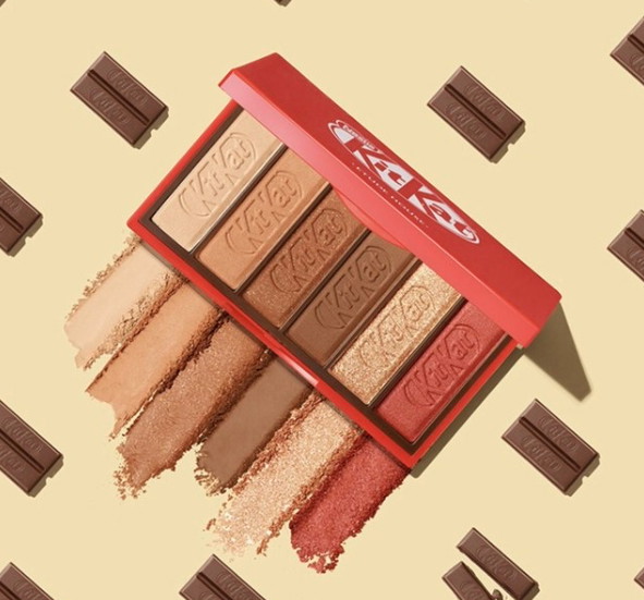 Paleta do makijażu oczu KitKat Milk Chocolate Etude House, ok. 70 zł.