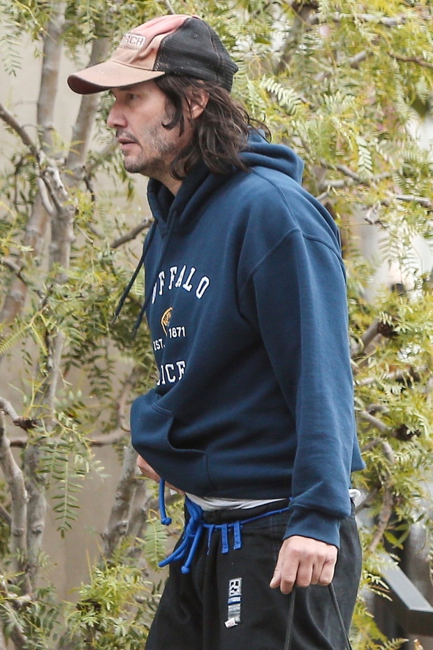 Keanu Reeves wygl?da jak kloszard