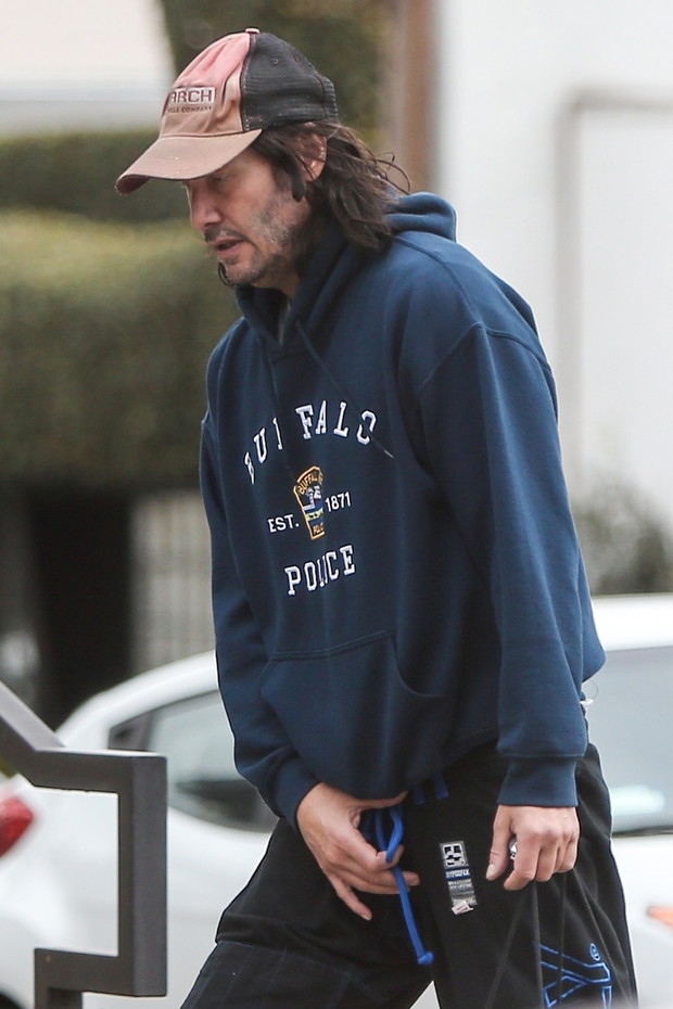 Keanu Reeves wygl?da jak kloszard