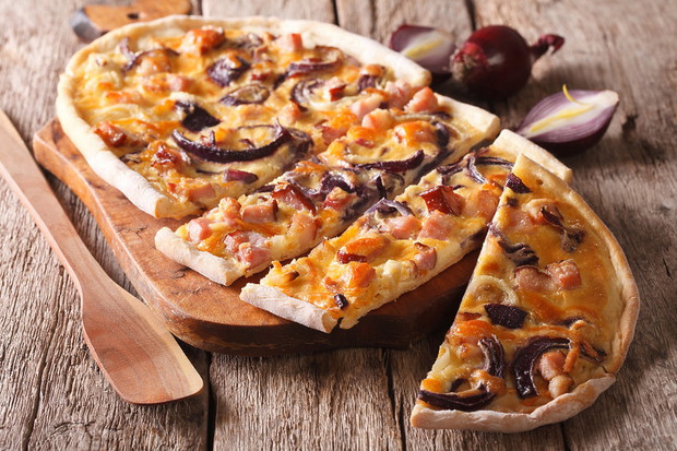 pizza-na-ciescie-francuskim-376894-GALLERYBIG-5a85c96