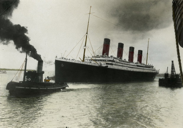 Titanic verlaesst Southampton 1912