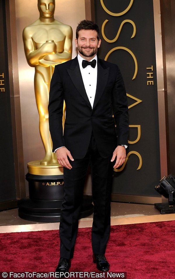 bradley-cooper-w-garniturze-330283-GALLERY600-0a43464