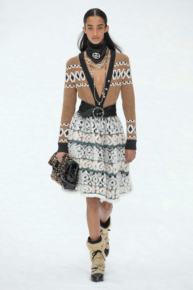 Chanel : Runway - Paris Fashion Week Womenswear Fall/Winter 2019/2020