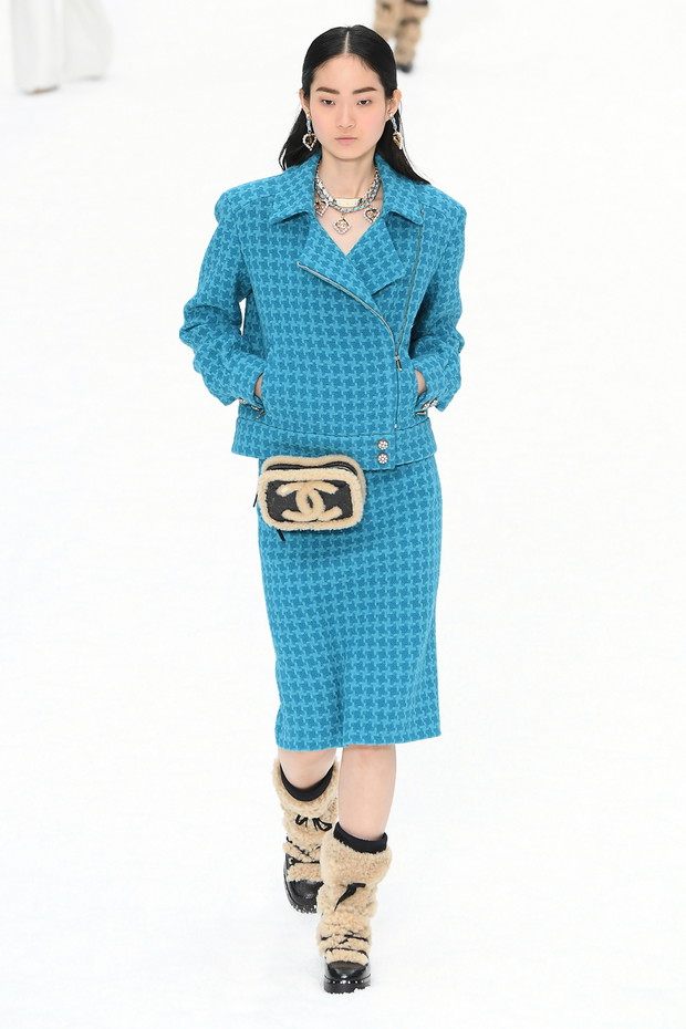 Chanel : Runway - Paris Fashion Week Womenswear Fall/Winter 2019/2020