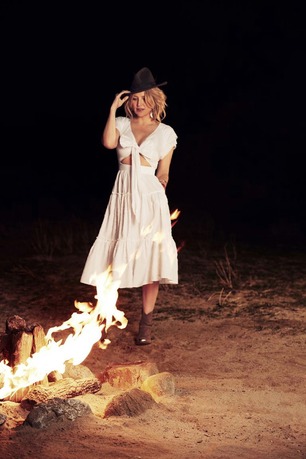 L'actrice Kate Hudson lance sa propre collection de vêtements "Happy X Nature"