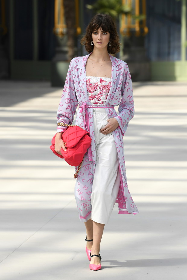 Chanel Cruise Collection 2020 : Runway At Grand Palais In Paris