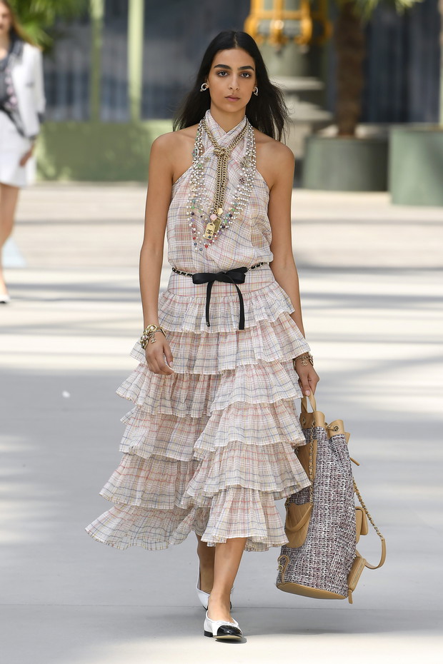 Chanel Cruise Collection 2020 : Runway At Grand Palais In Paris