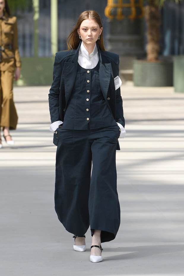 Chanel Cruise Collection 2020 : Runway At Grand Palais In Paris