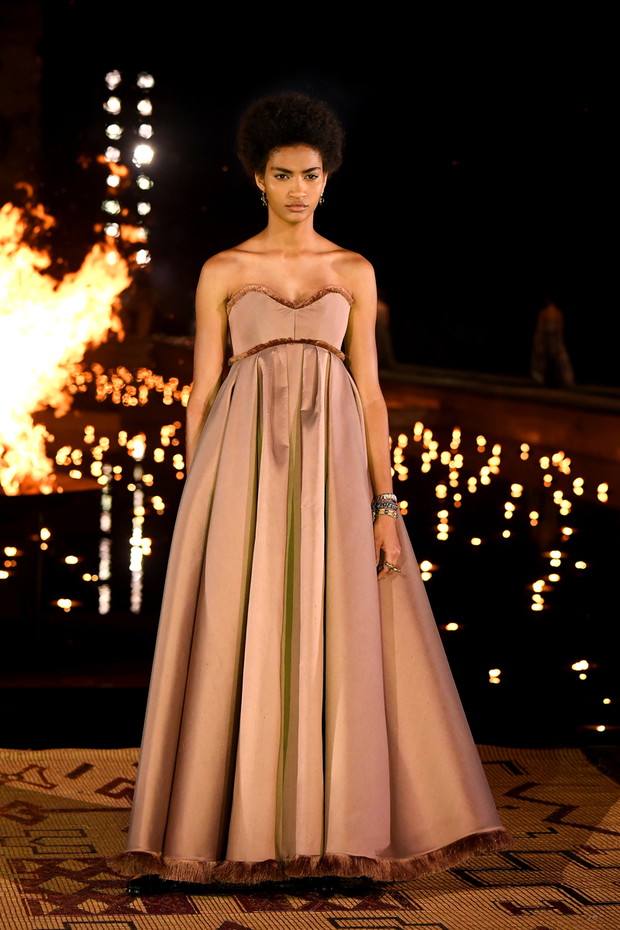 Christian Dior Couture S/S20 Cruise Collection : Runway