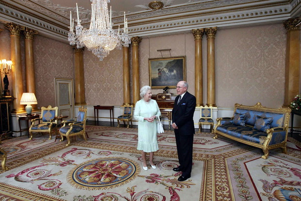 Queen & Australian PM John Howard