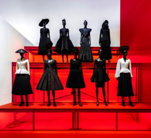 Wystawa kreacji domu mody Christian Dior w Dallas