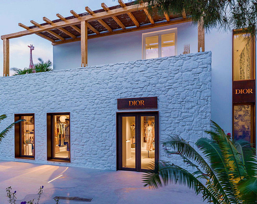 pop-up store marki Dior na Mykonos: Dioriviera