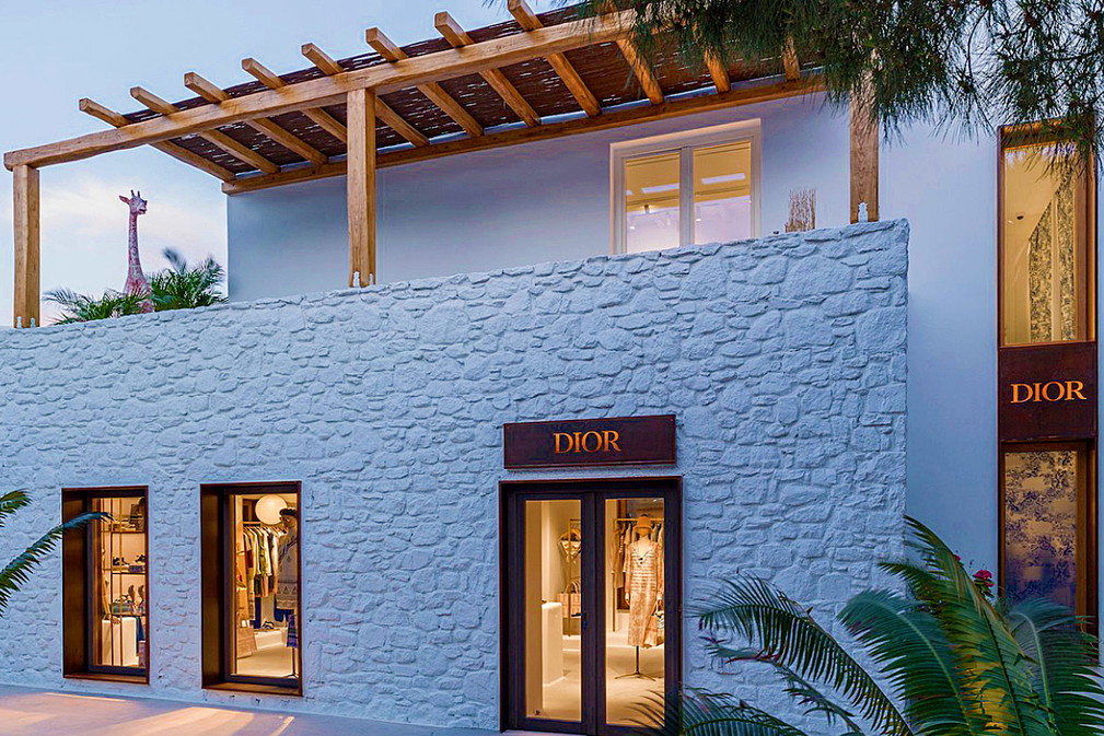 pop-up store marki Dior na Mykonos: Dioriviera