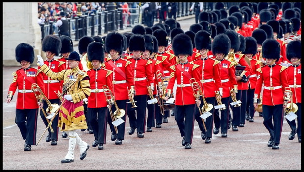 Brytyjska rodzina królewska podczas ?wi?ta Trooping the Colour