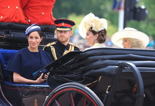 Brytyjska rodzina królewska podczas ?wi?ta Trooping the Colour