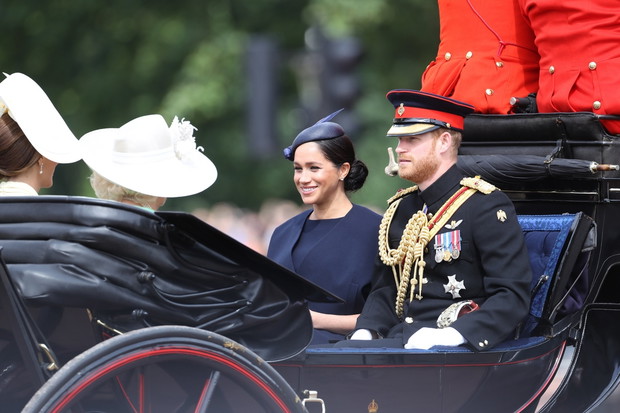 Brytyjska rodzina królewska podczas ?wi?ta Trooping the Colour