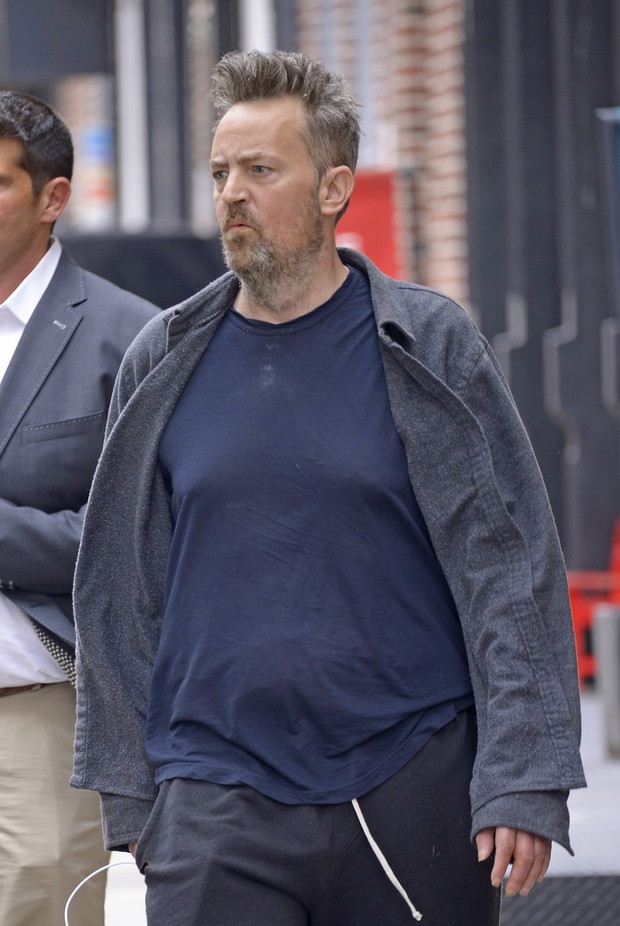 Matthew Perry ma spuchni?te d?onie