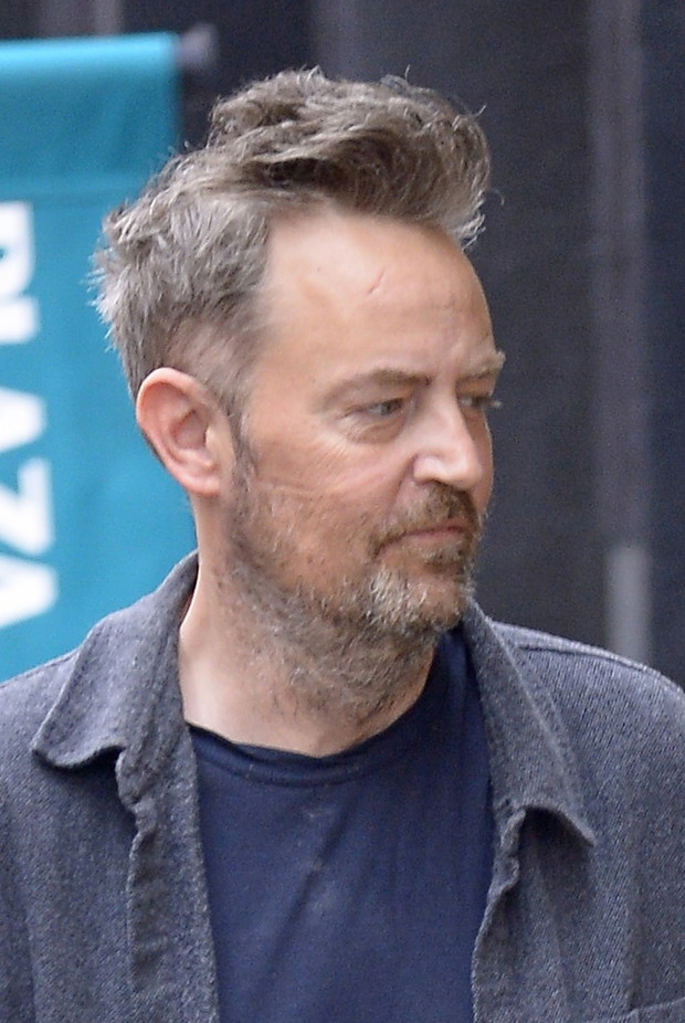 Matthew Perry ma spuchni?te d?onie