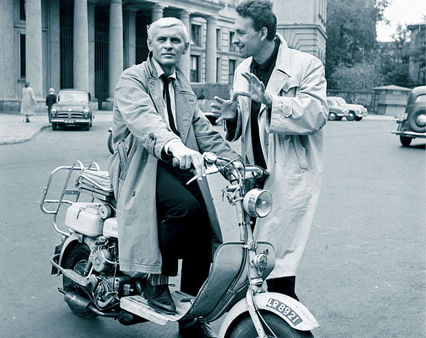 Tadeusz Łomnicki, Andrzej Wajda, "Niewinni czarodzieje"