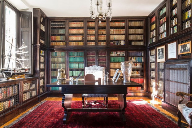 Villa Mondadori/ Donatella Versace/ Kauf