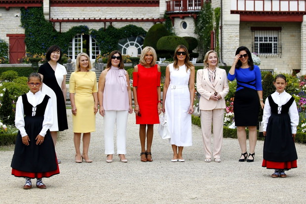 ?ony polityków podczas szczytu G7
