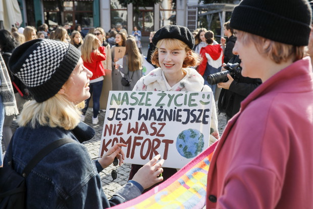 M?odzie?owy Strajk Klimatyczny - Protest Tysi?cy Miast