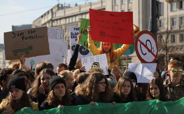 M?odzie?owy Strajk Klimatyczny - Protest Tysi?cy Miast
