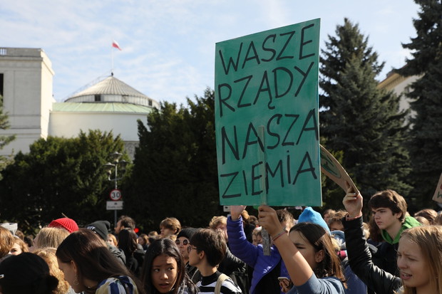 M?odzie?owy Strajk Klimatyczny - Protest Tysi?cy Miast
