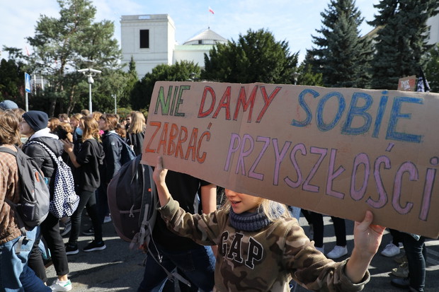 M?odzie?owy Strajk Klimatyczny - Protest Tysi?cy Miast
