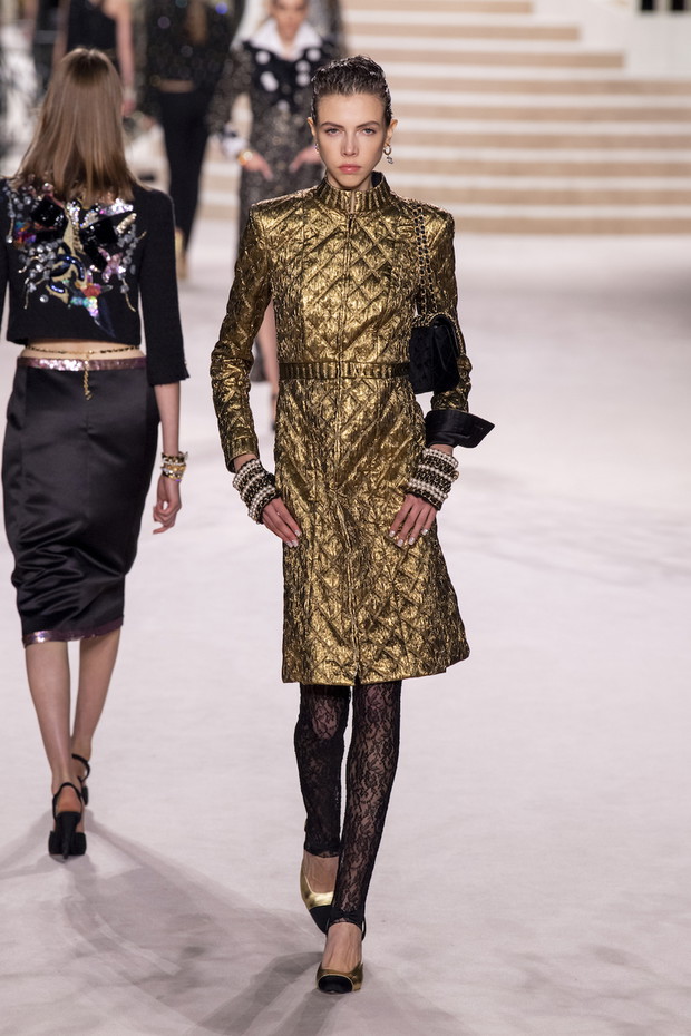 Chanel Metiers D'Art 2019-2020 : Runway At Le Grand Palais In Paris