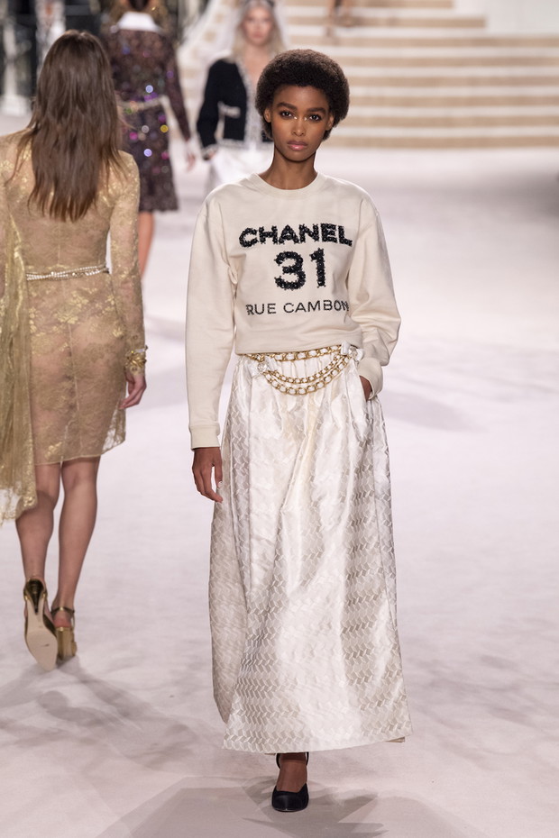 Chanel Metiers D'Art 2019-2020 : Runway At Le Grand Palais In Paris