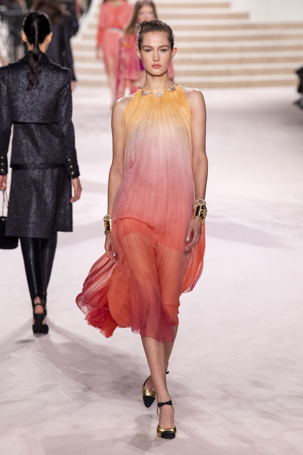 Chanel Metiers D'Art 2019-2020 : Runway At Le Grand Palais In Paris