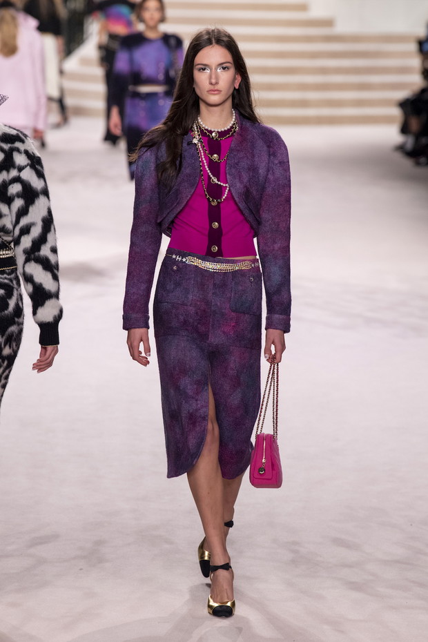 Chanel Metiers D'Art 2019-2020 : Runway At Le Grand Palais In Paris