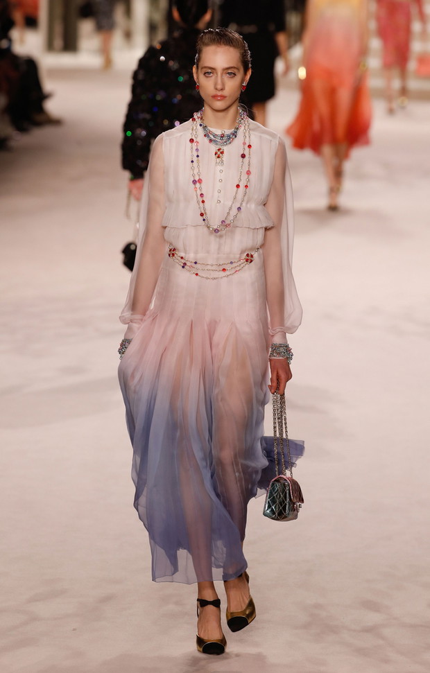 ??????????? ????????? Chanel 'Metiers d`Art' ? ??????