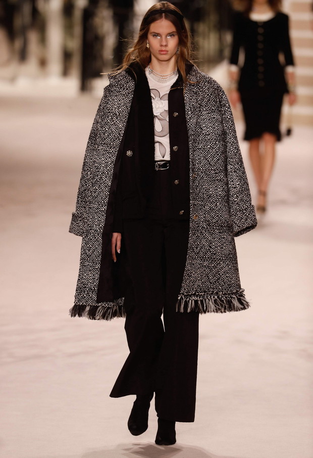 ??????????? ????????? Chanel 'Metiers d`Art' ? ??????