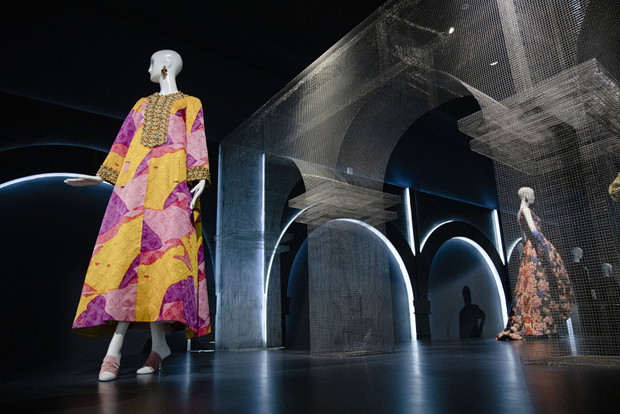Oscar de la Renta: Centro Leon Exhibition