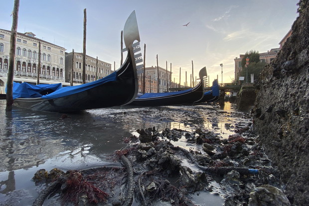 Associated Press 2020-01-09