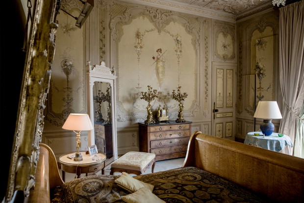 File: Campari Finds Buyer For One Of The World's Most Expensive Houses