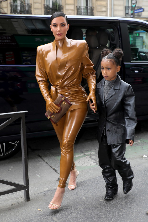 Celebrity Sightings - Paris Fashion Week Womenswear Fall/Winter 2020/2021 : Day Seven