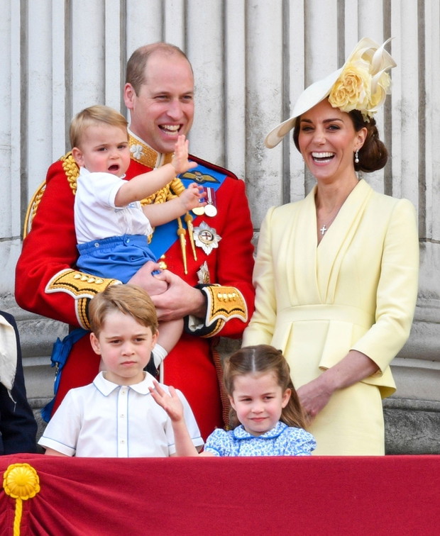 Brytyjska rodzina królewska podczas ?wi?ta Trooping the Colour