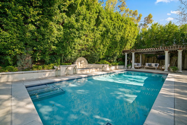 EXCLUSIVE: Inside Prince Harry and Meghan Markles dream $15 million California home by the ocean as couple eye-up stunning Pacific Palisades villa next-door to Tom Hanks and Ben Affleck